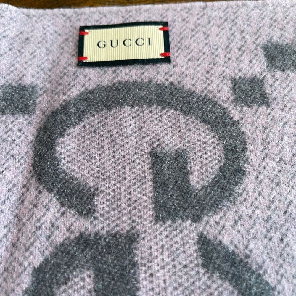 GUCCI CASHMERE SCARF - Picture 4 of 11